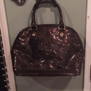 Brown hello kitty lounge fly satchel